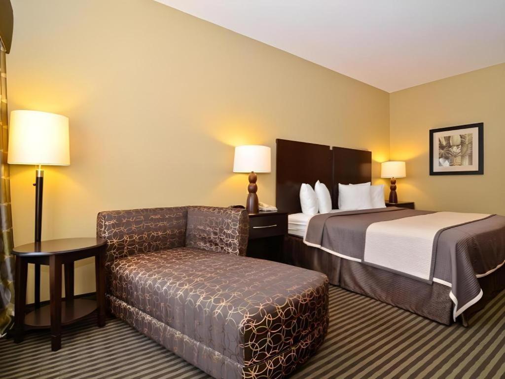 Best Western Oakdale Inn Exteriér fotografie
