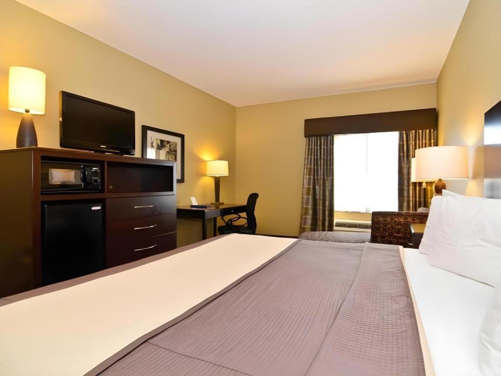 Best Western Oakdale Inn Exteriér fotografie