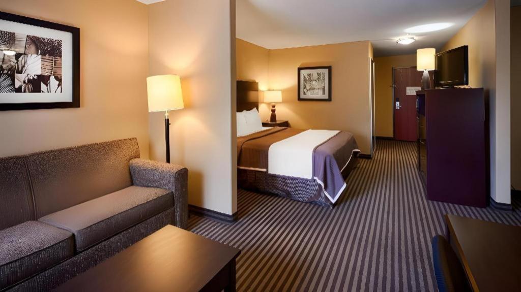 Best Western Oakdale Inn Exteriér fotografie